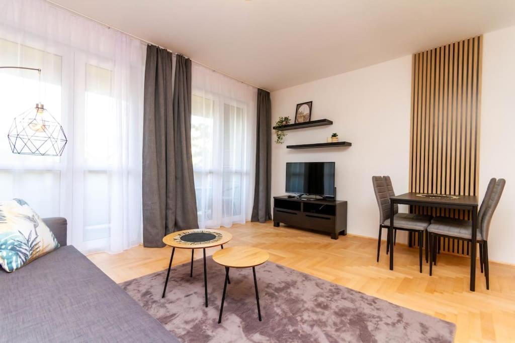 Gozsdu White Raven 3 - Terrace And Free Underground Parking * Budapešť