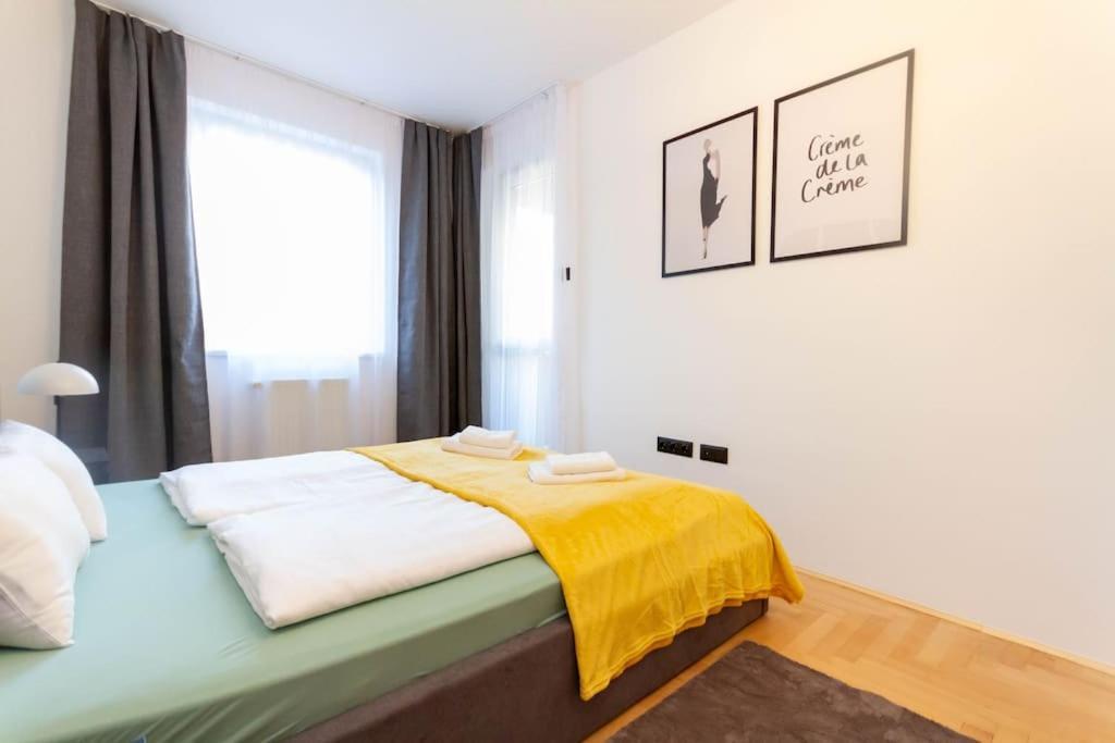 Gozsdu White Raven 3 - Terrace And Free Underground Parking Budapest