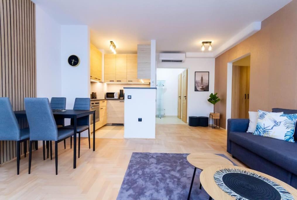Apartamento Gozsdu White Raven 3 - Terrace And Free Underground Parking